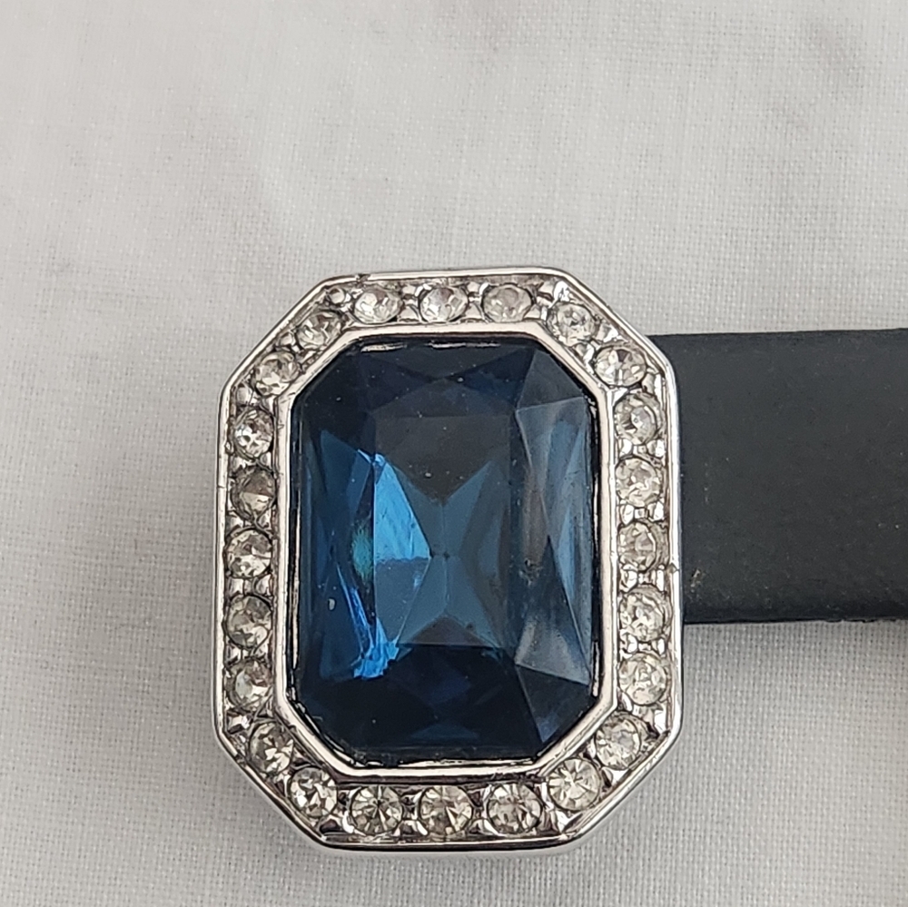 Elegant Vintage 1980-90's Kjl Kenneth J Lane Cout… - image 2